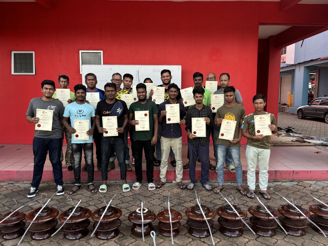 Practical Medium Voltage Overhead Line